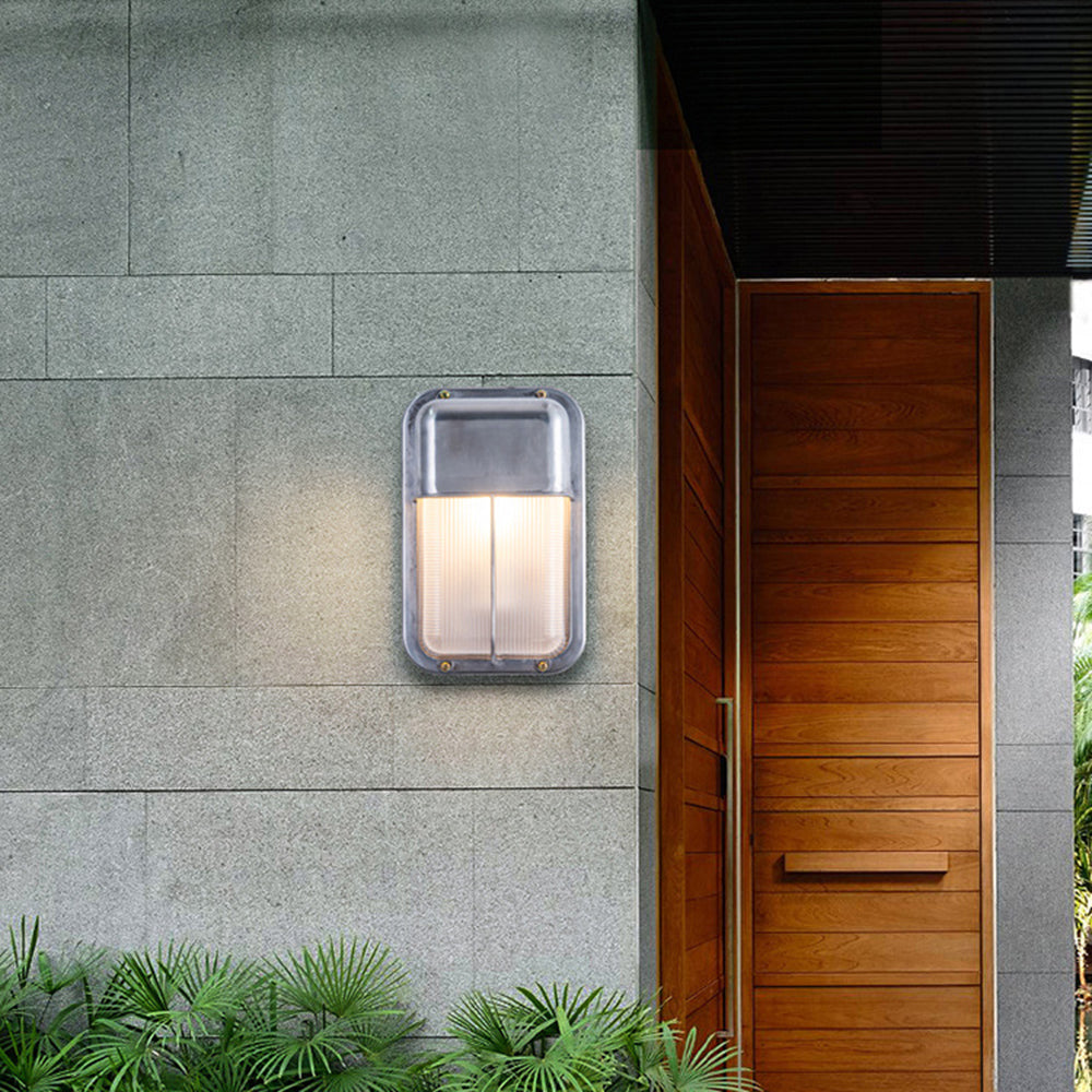Aplique de pared exterior Marinel en la fachada de una casa – imagen 15