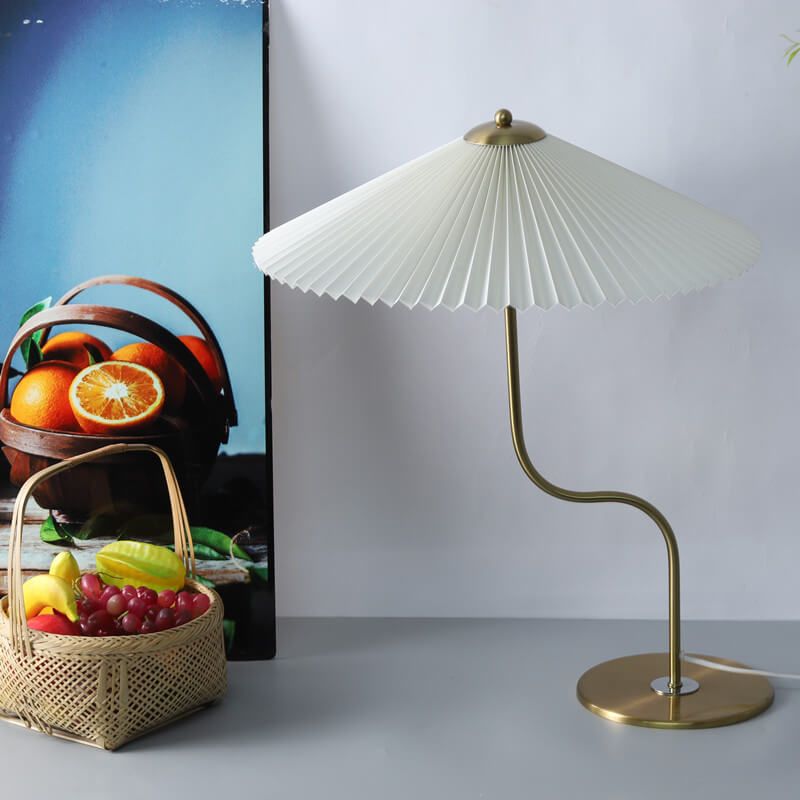 SombraLuz - Lámpara de Mesa con Paraguas y Luz Relajante