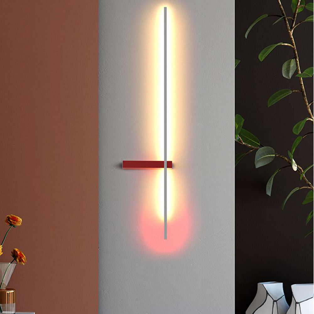 Prisma: Aplique de Pared Multicolor de Diseño Lineal en Metal y Acrílico
