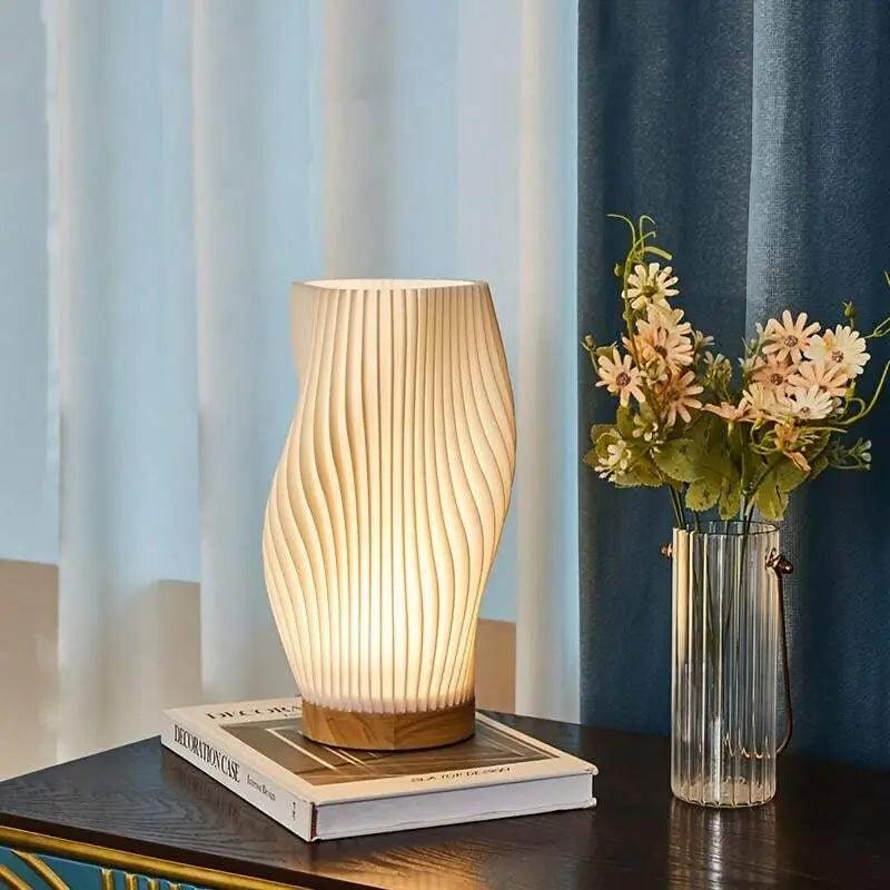 LuzOndina - Lámpara de Diseño Ondulado y Luz Regulable