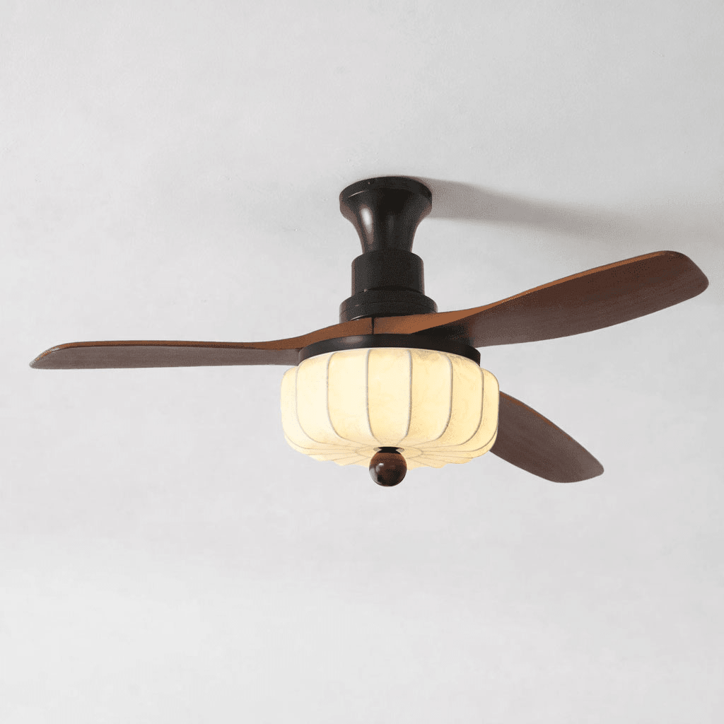 Ventilador de techo con luz Nostalia en un salón acogedor – imagen 10
