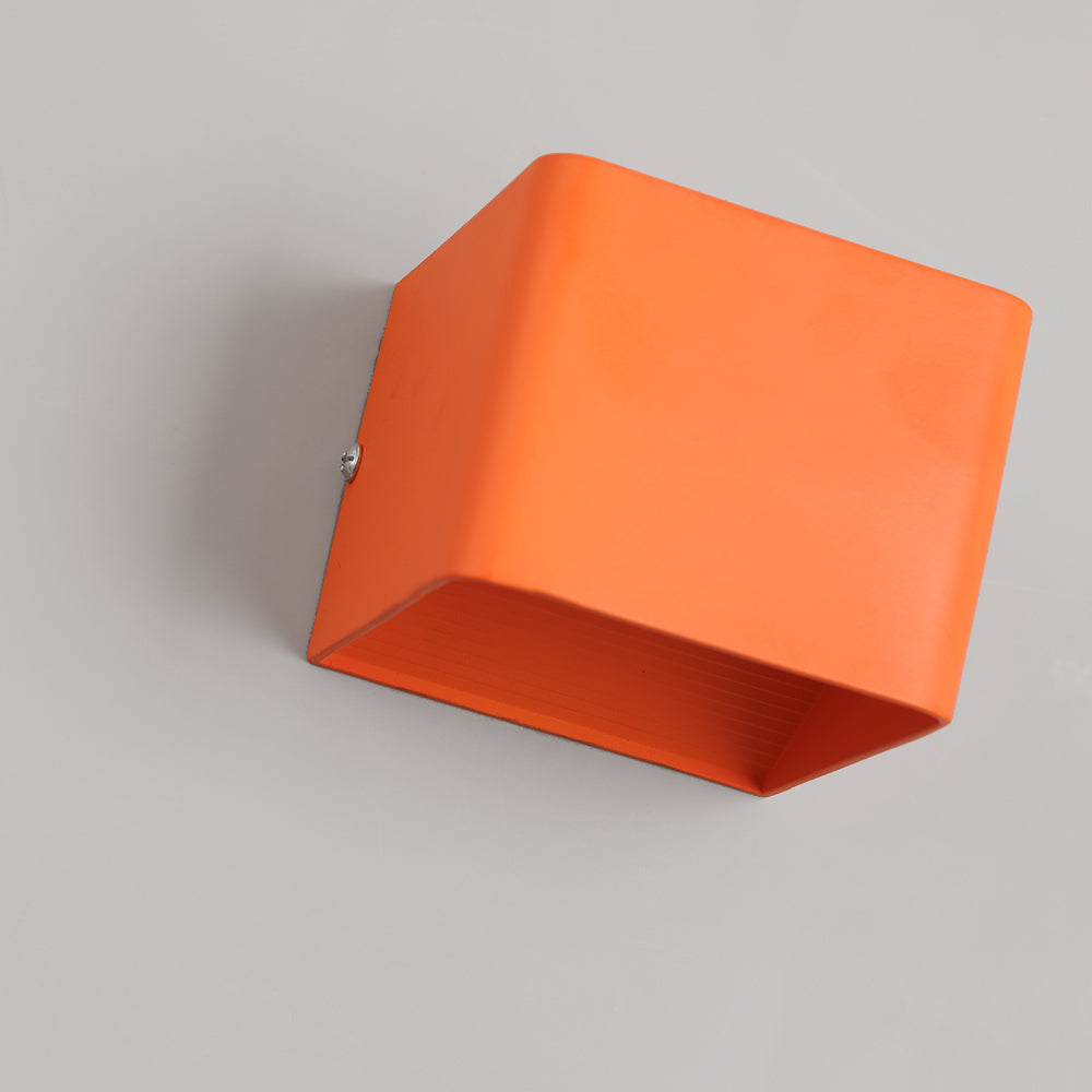 Quadra: Aplique de Pared Minimalista en Forma de Cuadrado