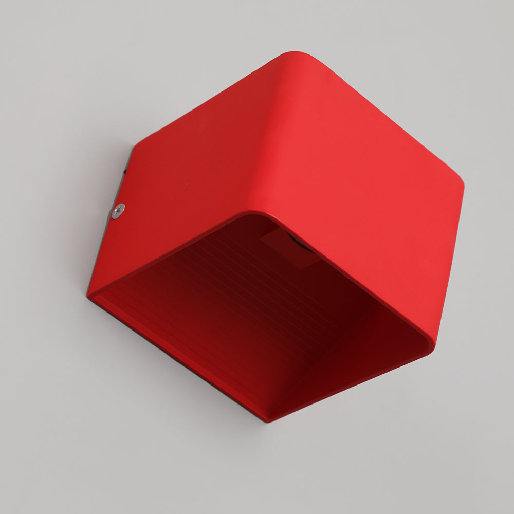 Quadra: Aplique de Pared Minimalista en Forma de Cuadrado