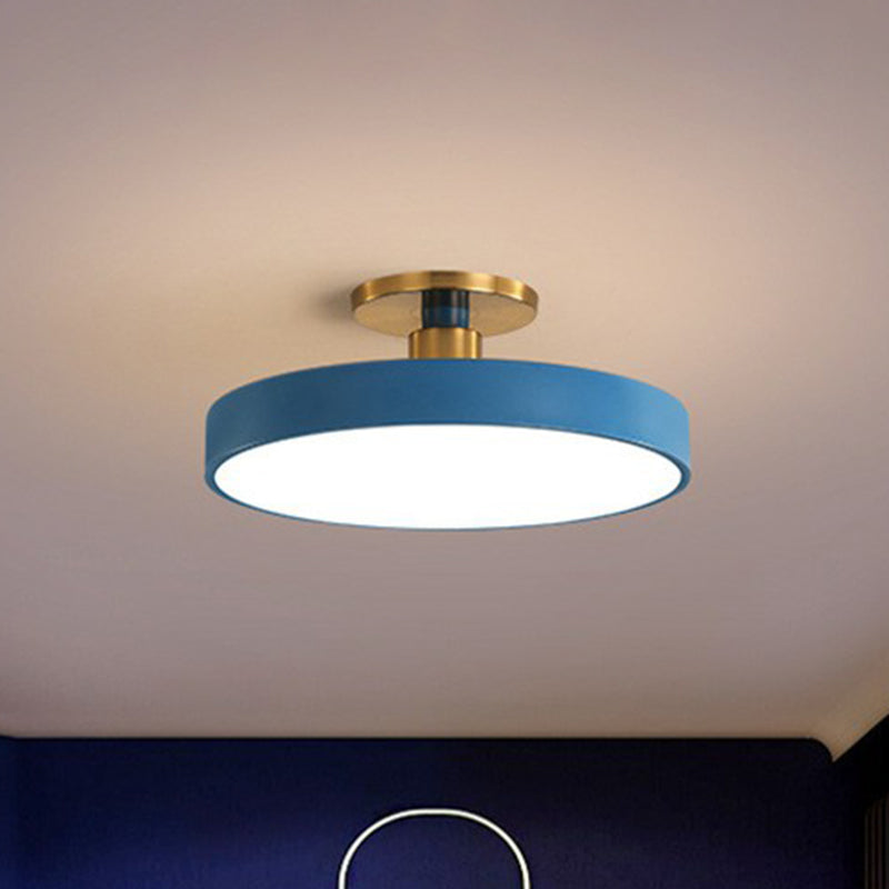 ÁureaLuz - Lámpara de Techo LED Minimalista y Elegante