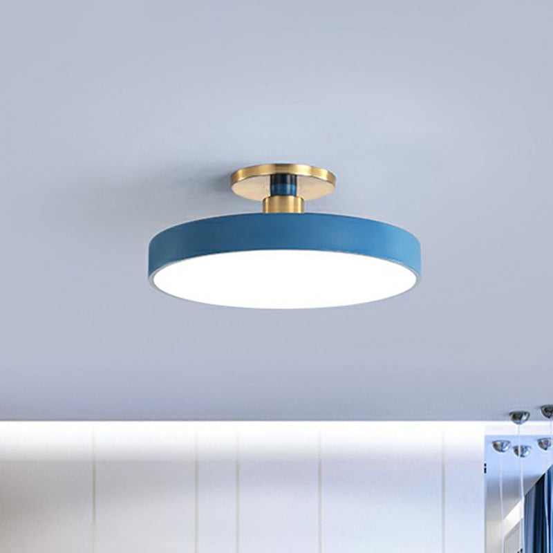 ÁureaLuz - Lámpara de Techo LED Minimalista y Elegante