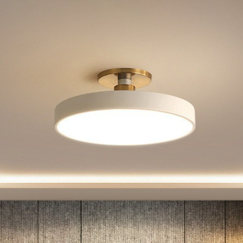 ÁureaLuz - Lámpara de Techo LED Minimalista y Elegante
