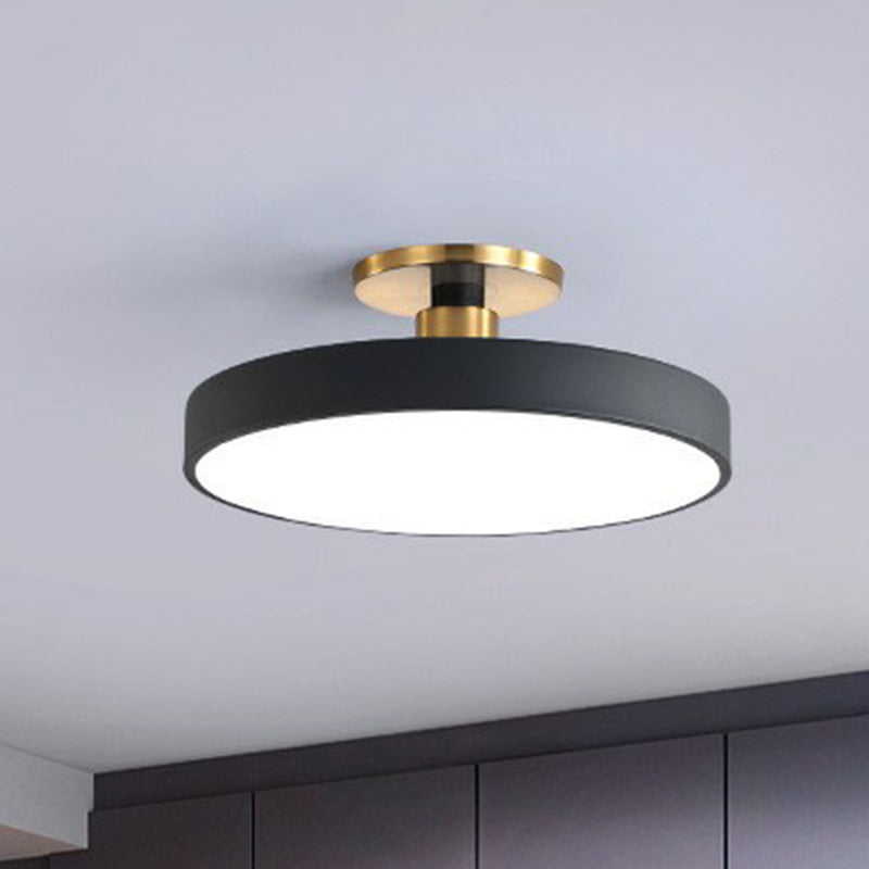 ÁureaLuz - Lámpara de Techo LED Minimalista y Elegante