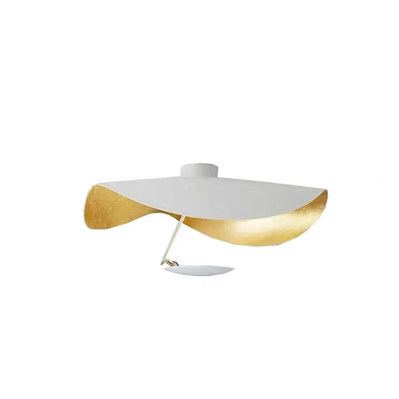 Lámpara colgante en forma de hoja Lotena sobre una mesa de comedor – imagen 20