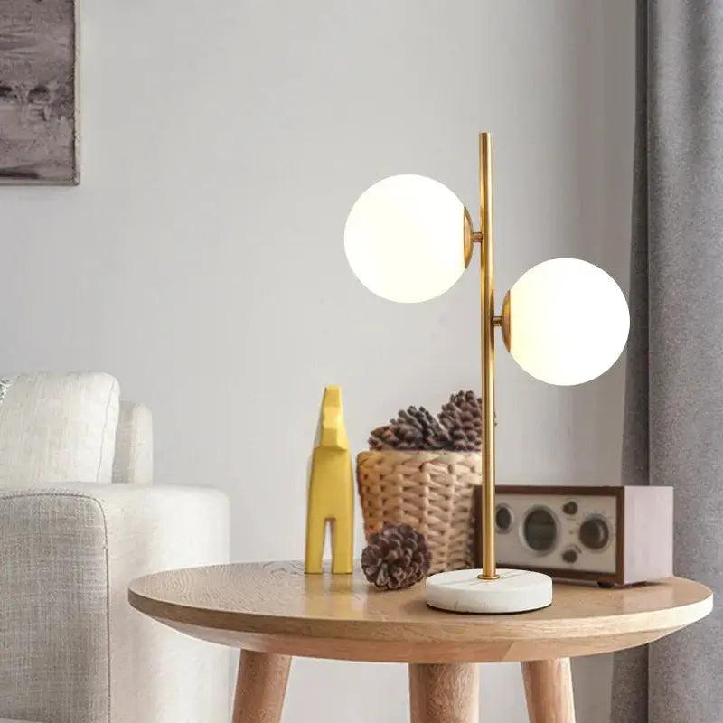 NordLume – Lámpara de Mesa Escandinava con Estilo Atemporal