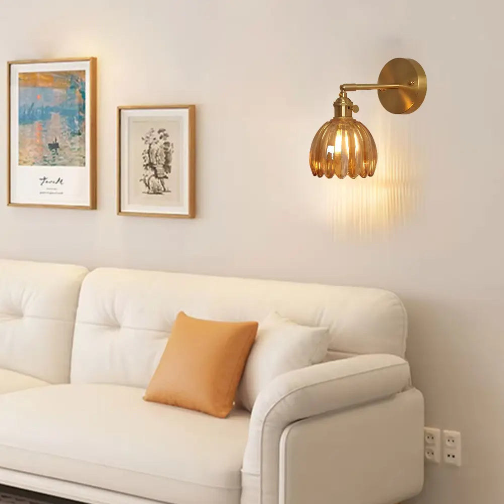 ForjaLuz- Lámpara de Pared Moderna con Toques de Oro
