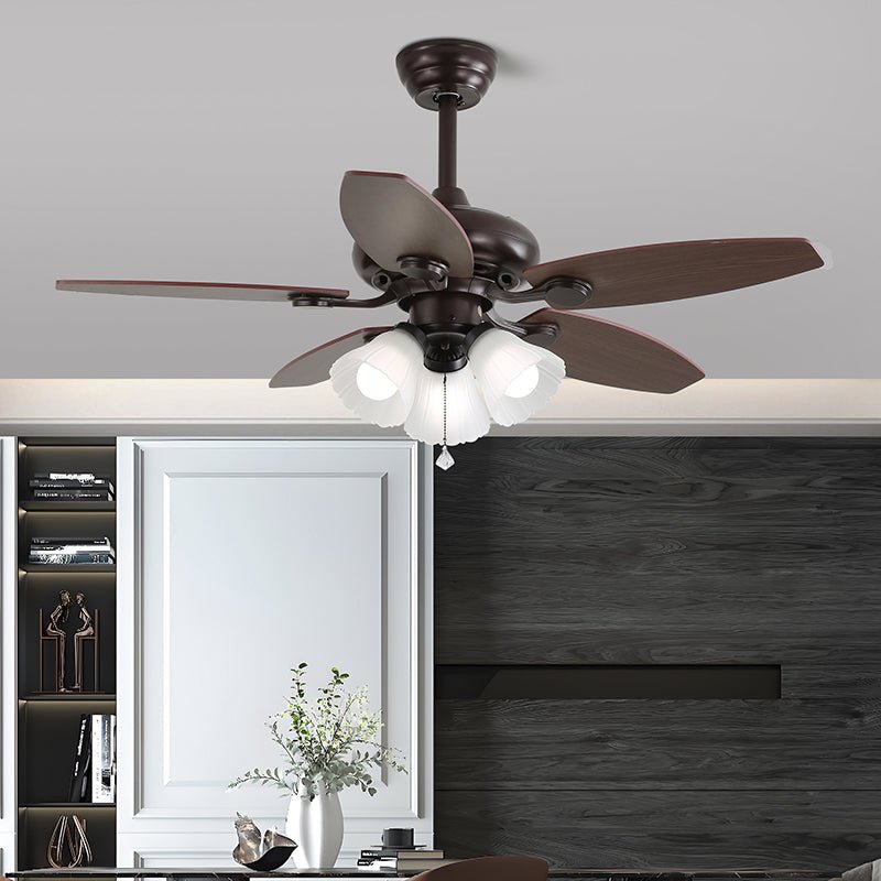 Ventilador de techo con luz Ambela en un comedor acogedor – imagen 9