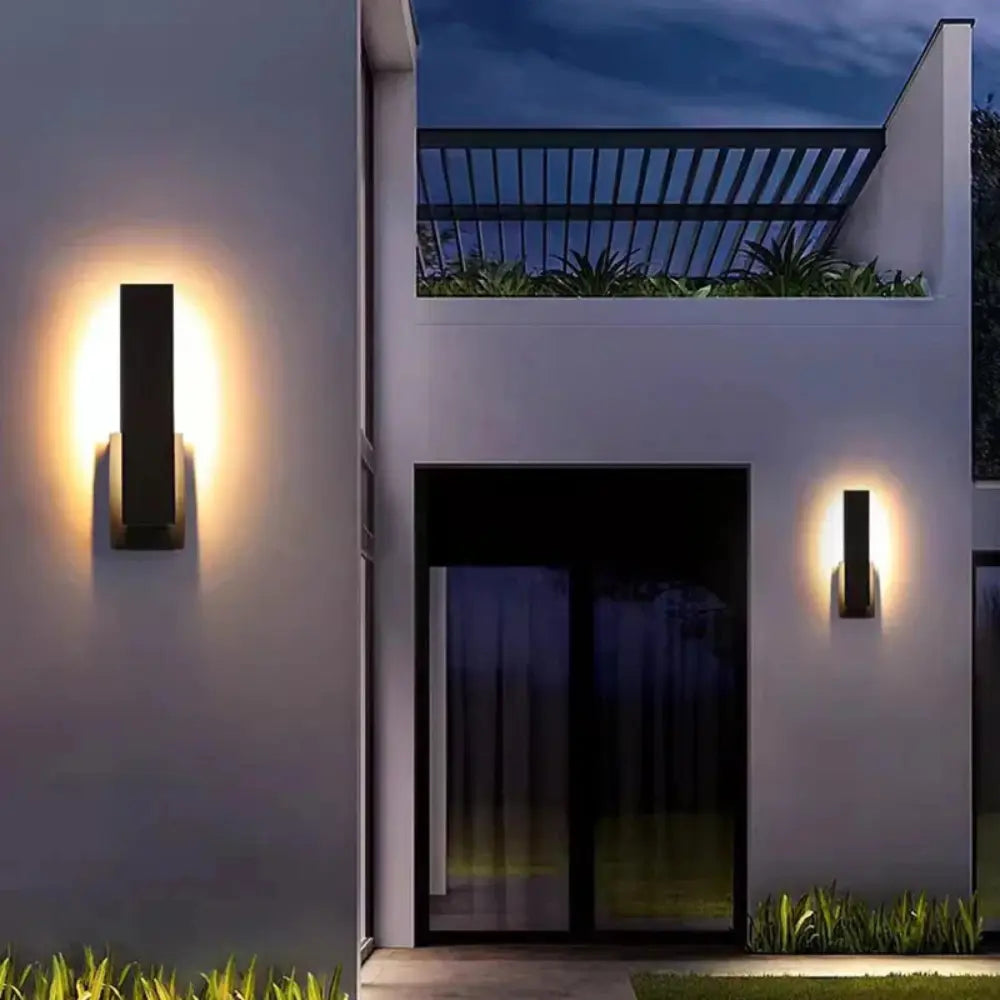 ClimaLuz – Lámpara de Pared Exterior Resistente