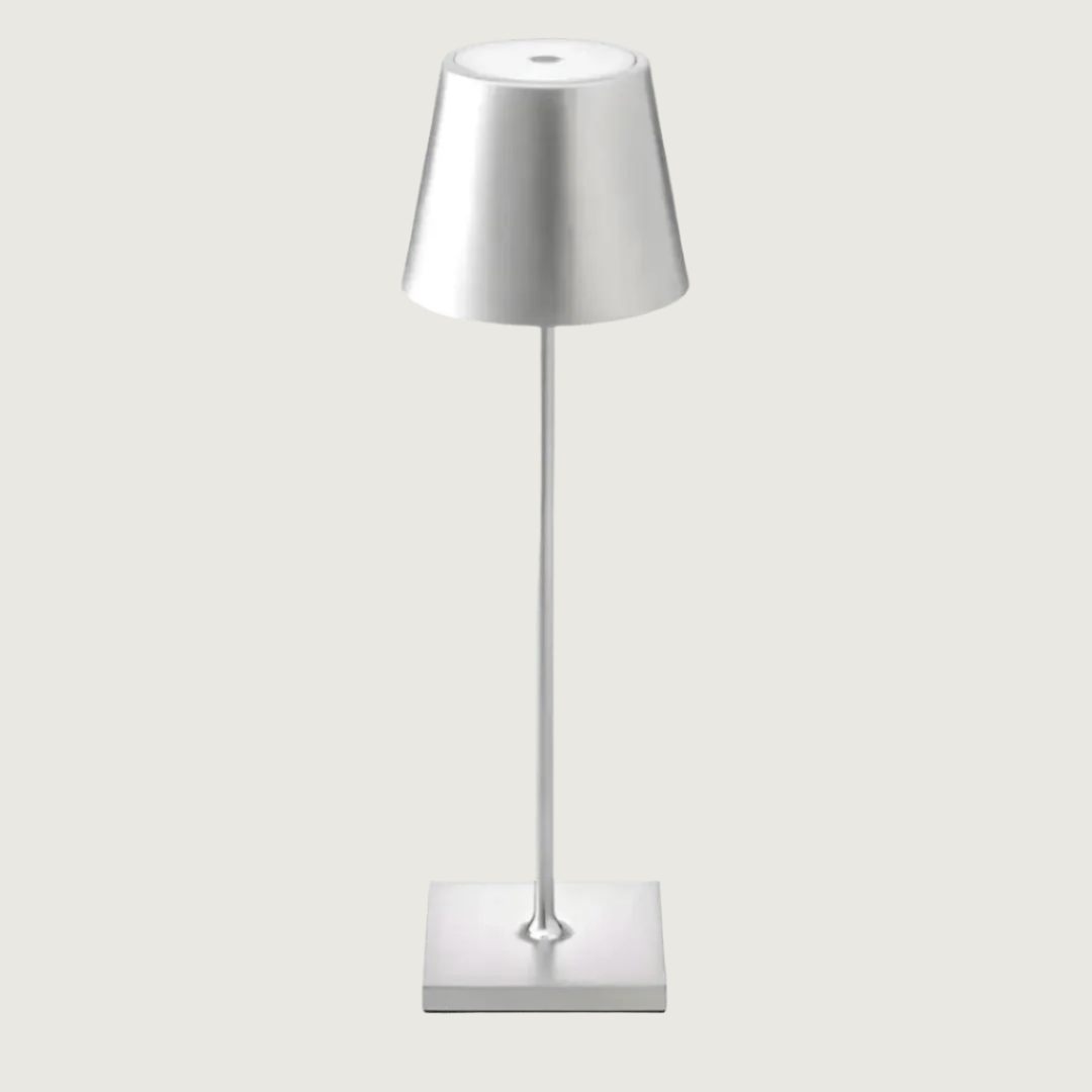 NordiaLuz – Lámpara de Mesa LED Recargable y Elegante