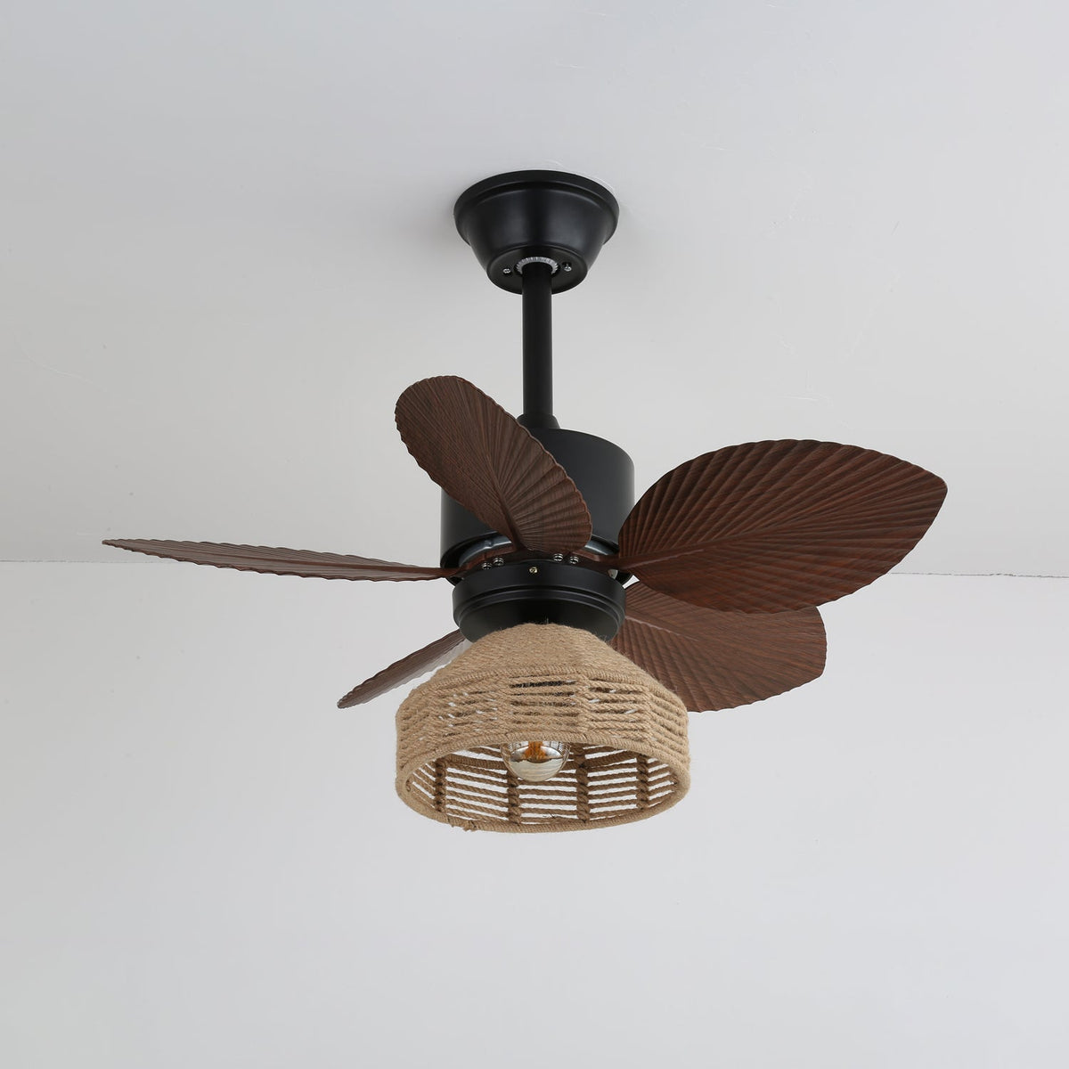 Ventilador de techo con luz Hebrana en un salón de estilo natural – imagen 6