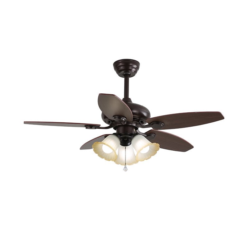 Ventilador de techo con luz Ambela en un comedor acogedor – imagen 13