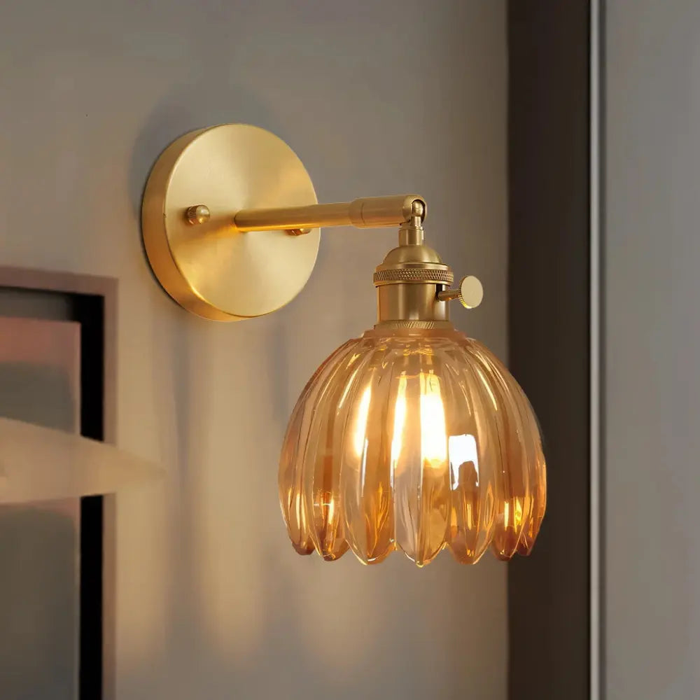 ForjaLuz- Lámpara de Pared Moderna con Toques de Oro