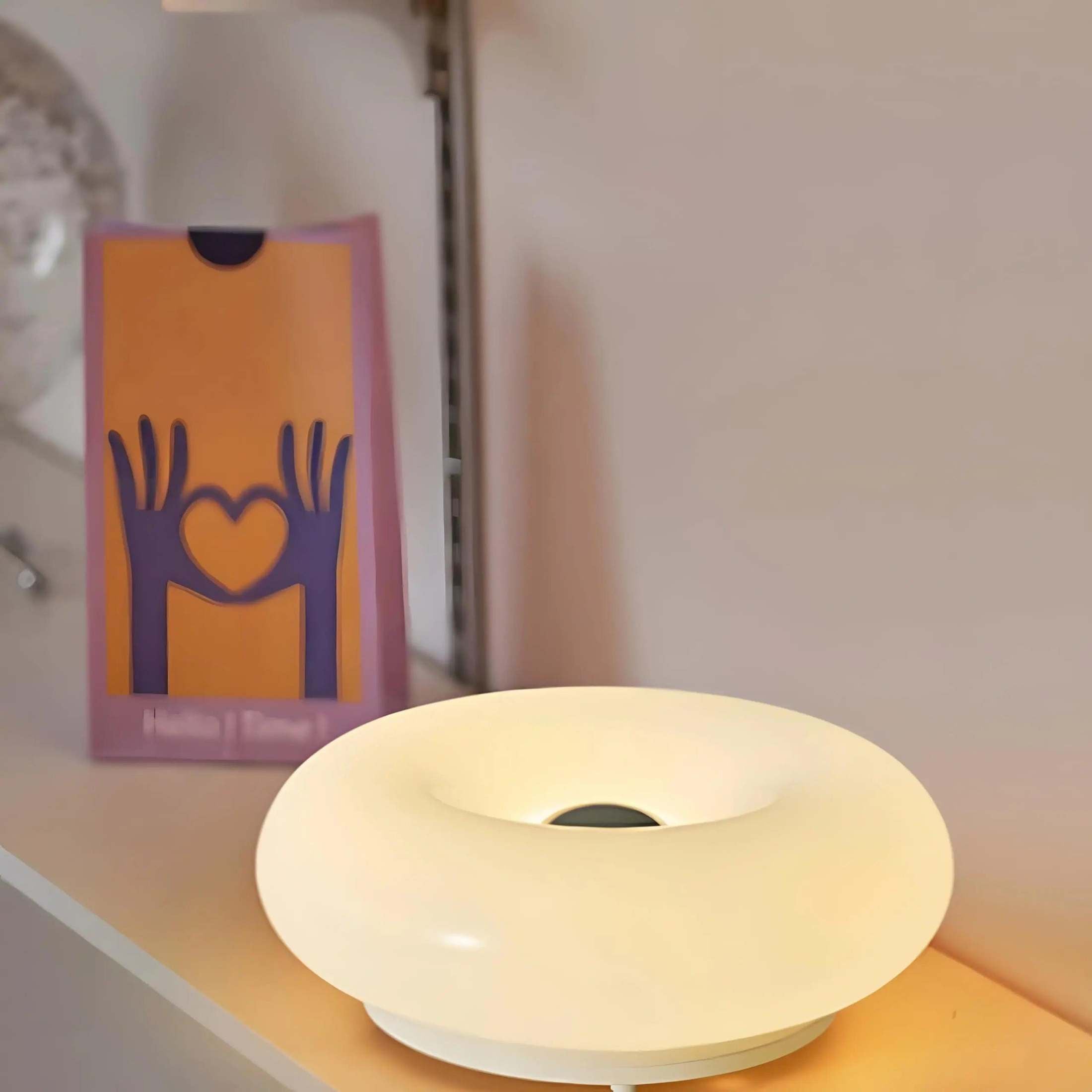 LuzDonut - Lámpara de Mesa LED con Diseño Creativo