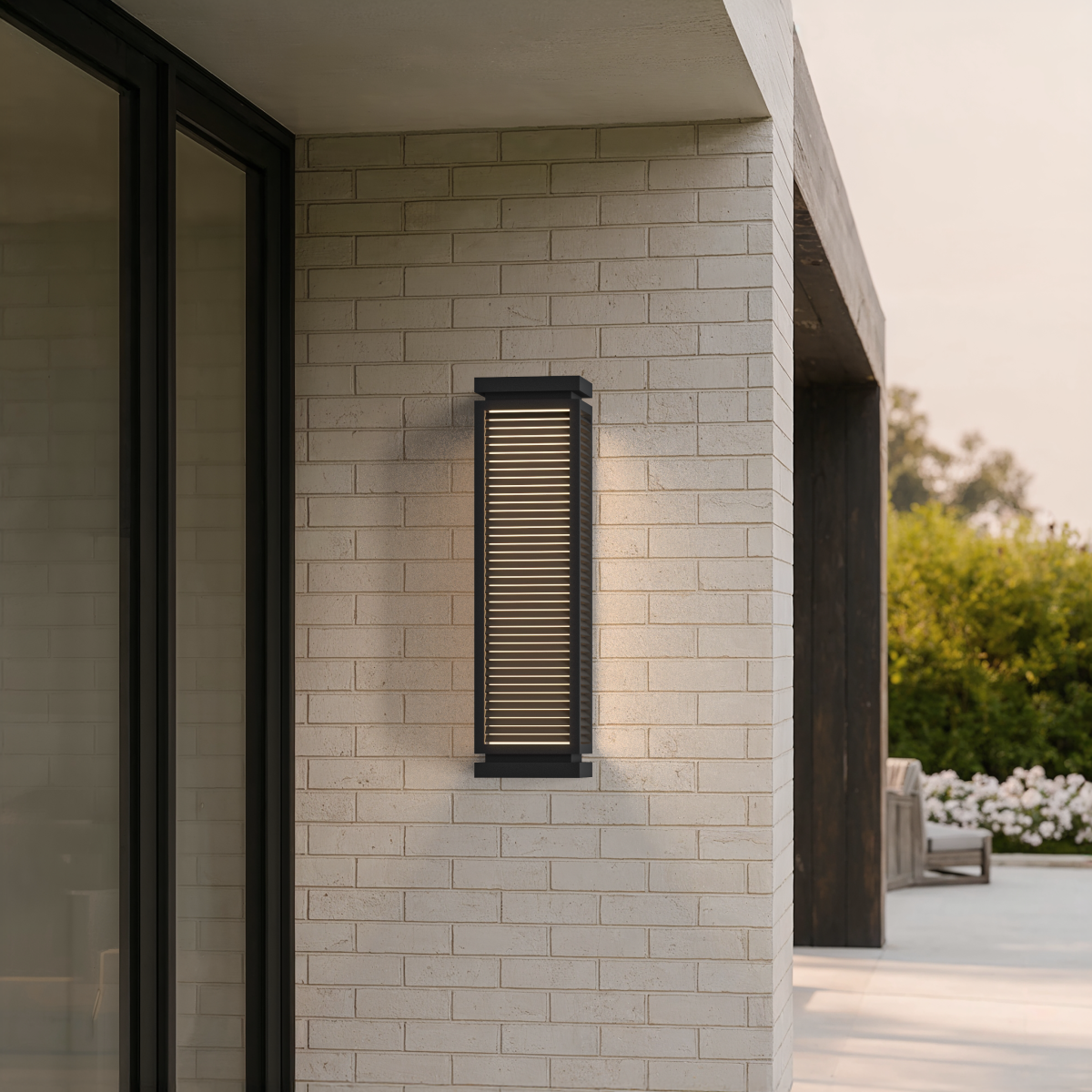 Ilsara - Aplique de Pared Exterior LED Alto de Lamas en Aluminio Negro