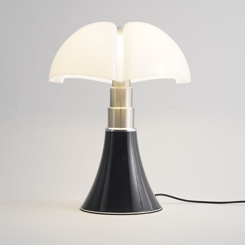 LuzClásica Plus – Lámpara Elegante con Estilo Retro