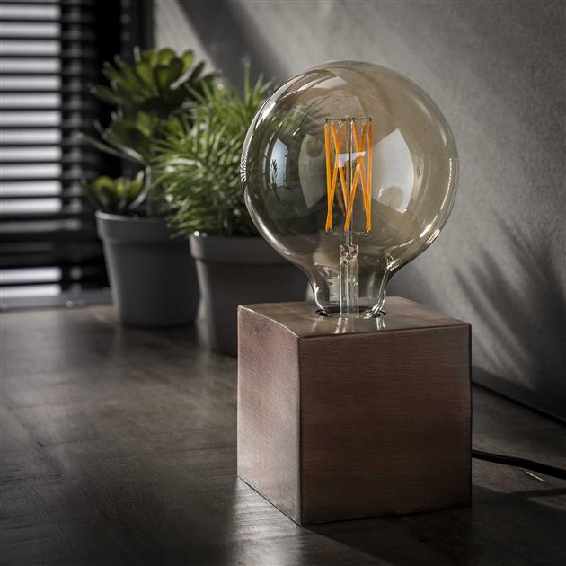 LuzCubo – Lámpara de Mesa Industrial con Diseño Moderno Astroclaro