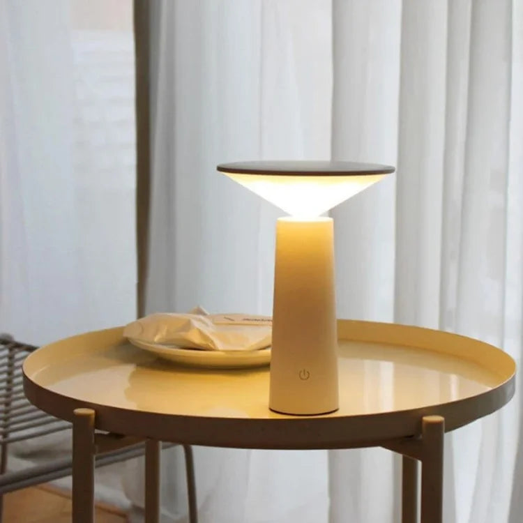 LumenFlex - Lámpara de Mesa LED con Brazo Ajustable y Moderno