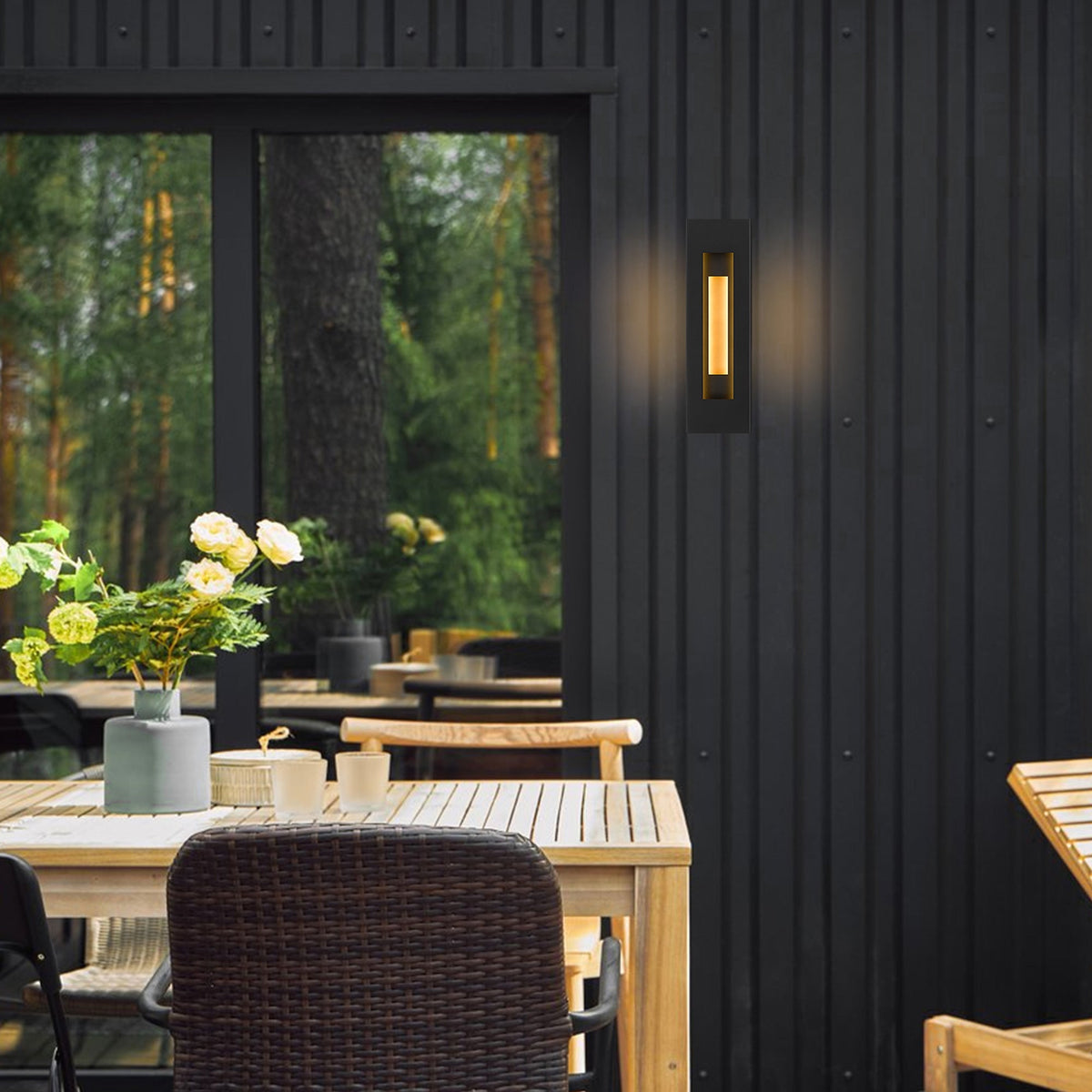 Aplique de pared exterior LED Nivela en una fachada contemporánea – imagen 5