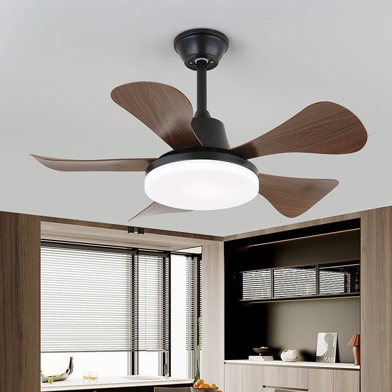 Ventilador de techo con luz Tamiza en un salón moderno – imagen 5