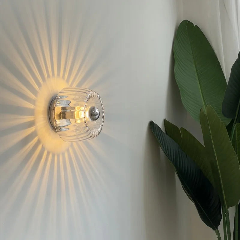Aplique de Pared BauhausGlow de Vidrio y Metal – Diseño Moderno y Elegante 2