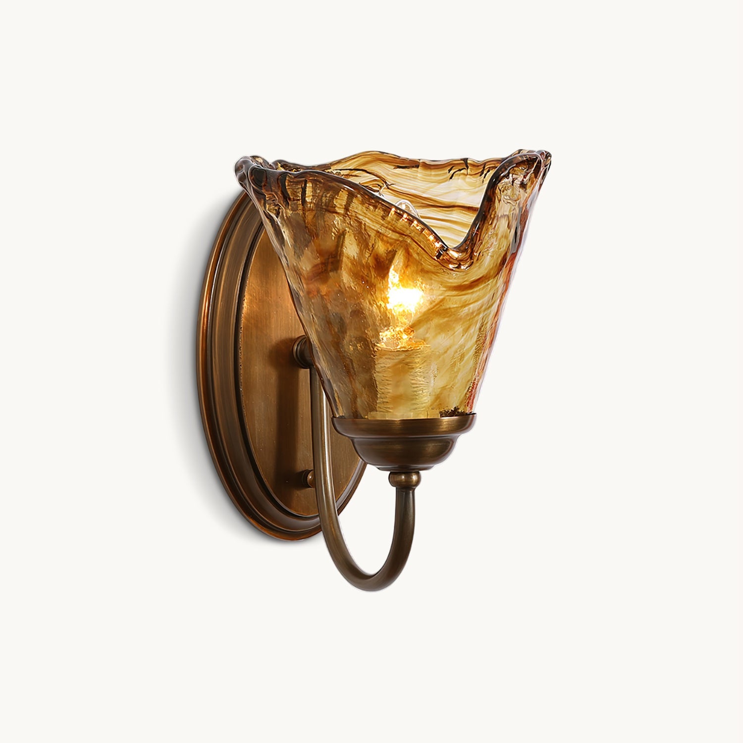 Aplique de Pared Vintage Franklin en Bronce Antiguo con Pantalla de Vidrio Ámbar 1