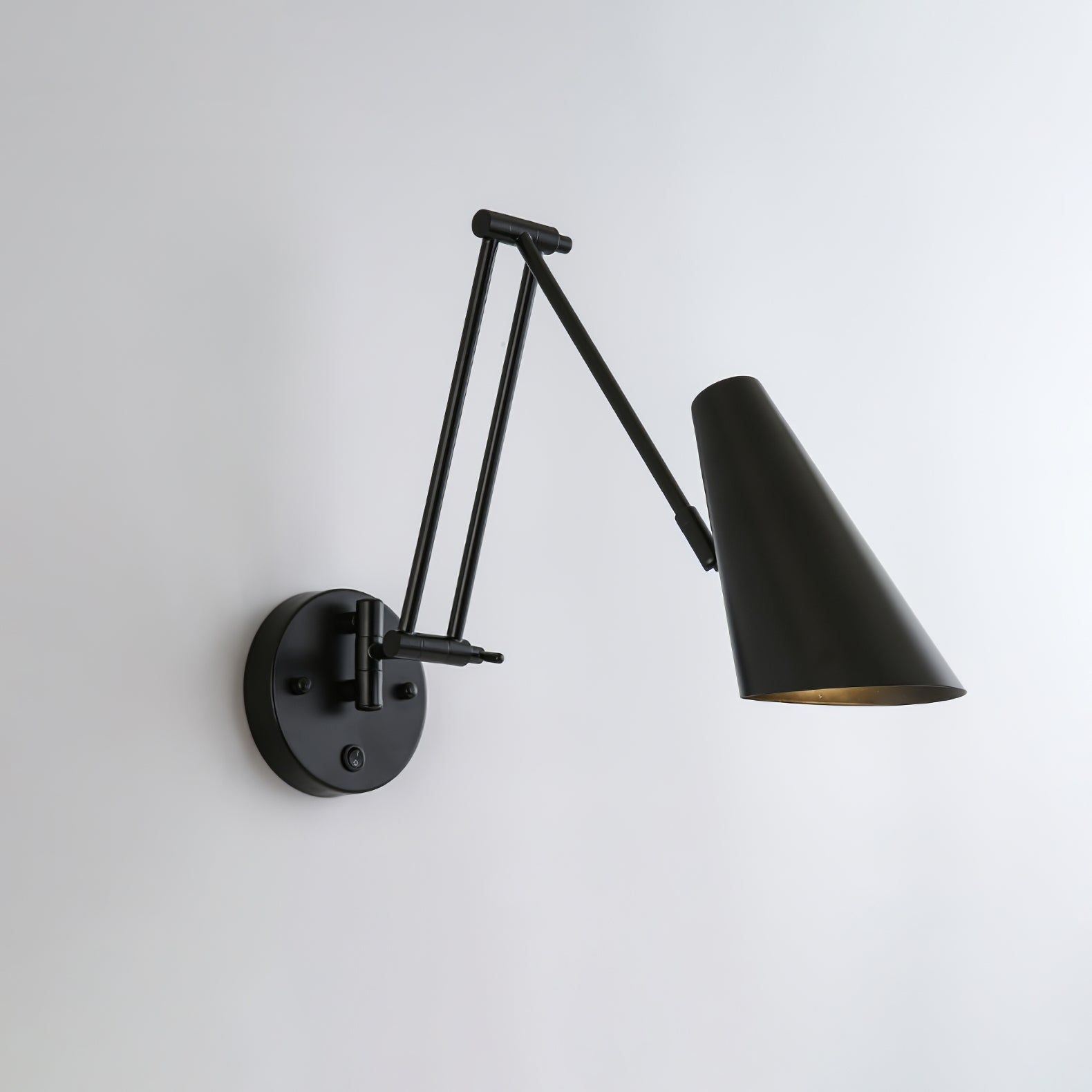 Aplique de Pared con Brazo Móvil de Diseño Moderno en Metal - Luz de Interior 10