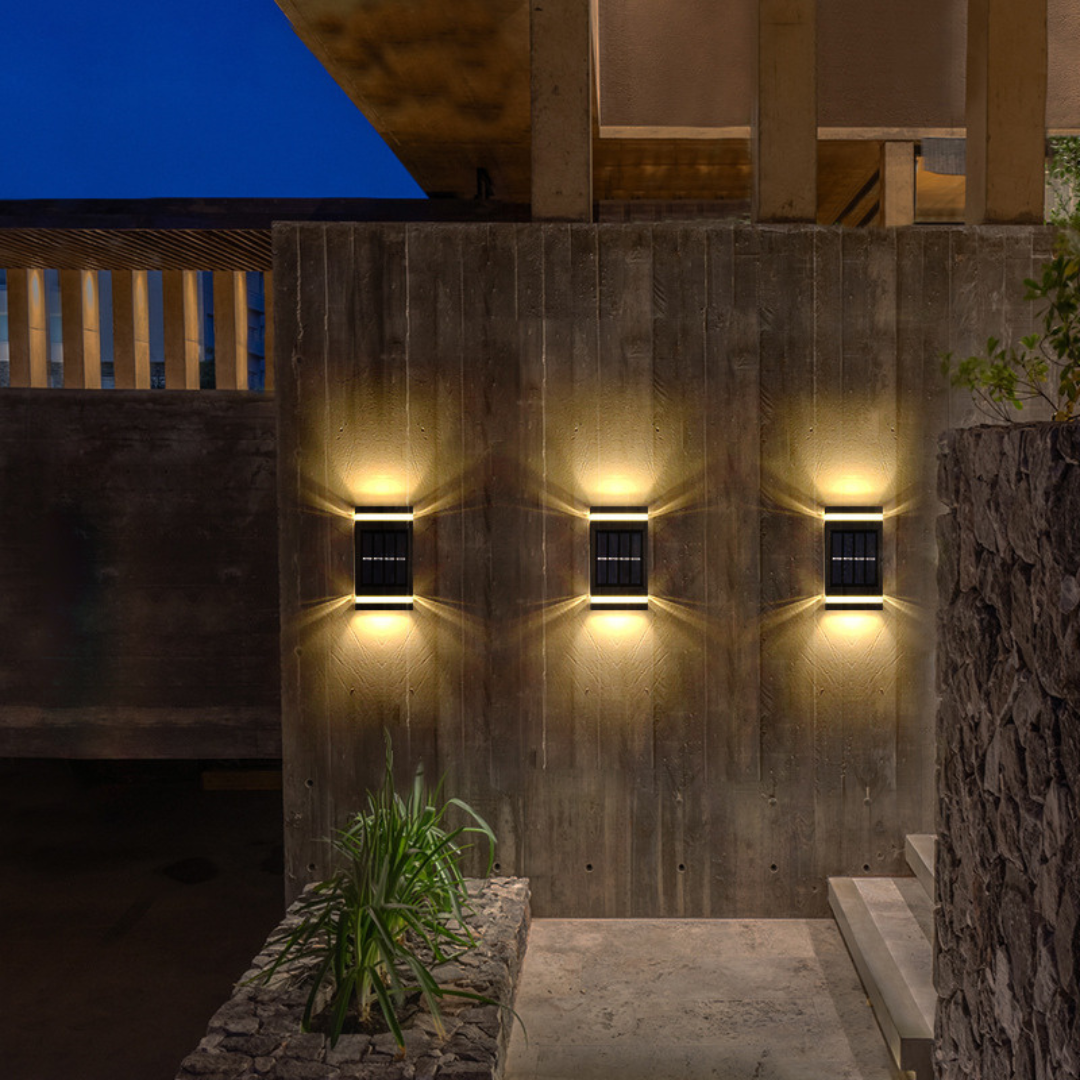 SolarBloom - Lámpara Solar de Pared para Jardines Encantadores IP65