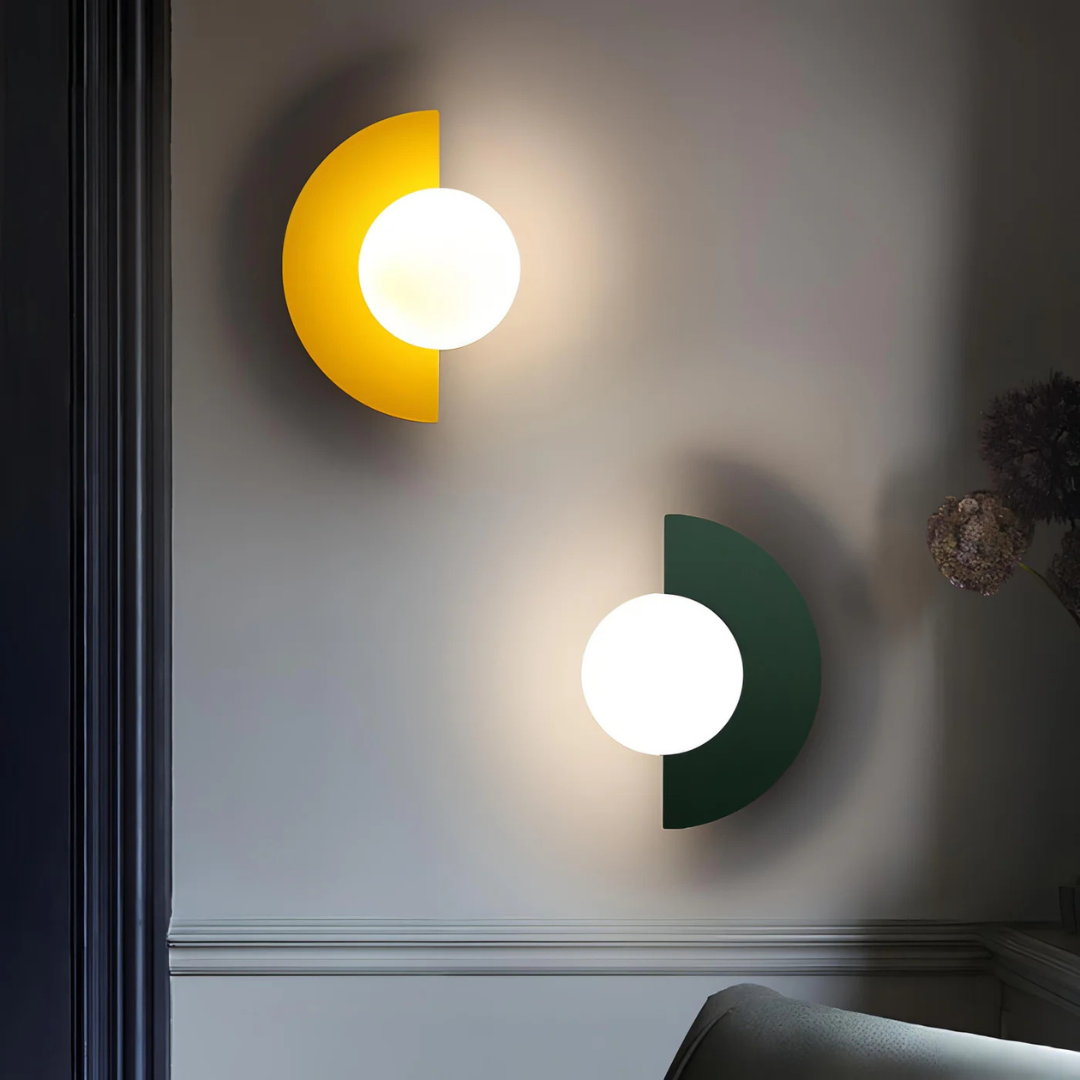 Lunetta: Aplique de Pared Moderno LED con Diseño de Media Luna