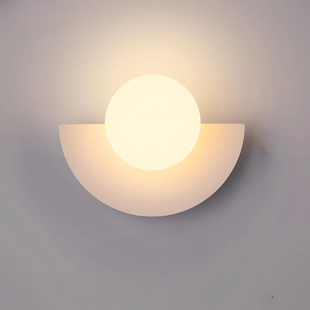 Lunetta: Aplique de Pared Moderno LED con Diseño de Media Luna
