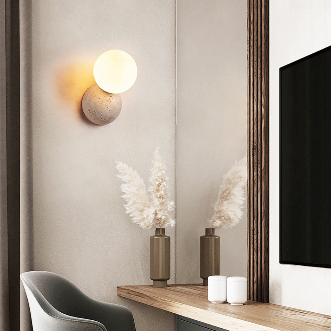 Travéa - Aplique de Pared de Travertino Natural con Globo de Cristal Iluminación LED Minimalista Elegante