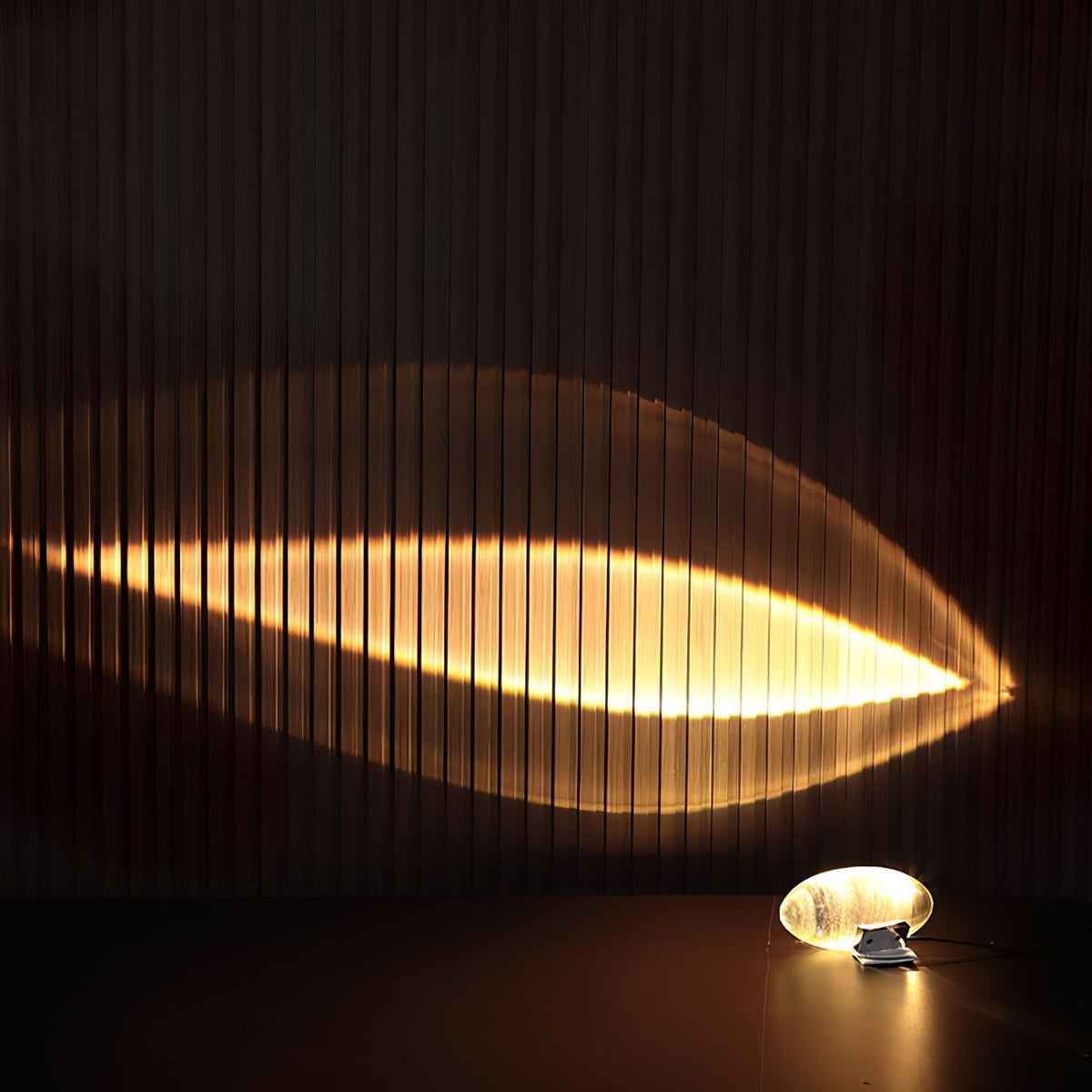 Ocasa - Lámpara de Mesa LED de Cristal Ovalado con Haz de Luz