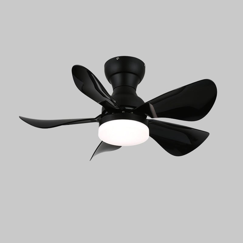 Ventilador de techo con luz Bonela en un dormitorio acogedor – imagen 17