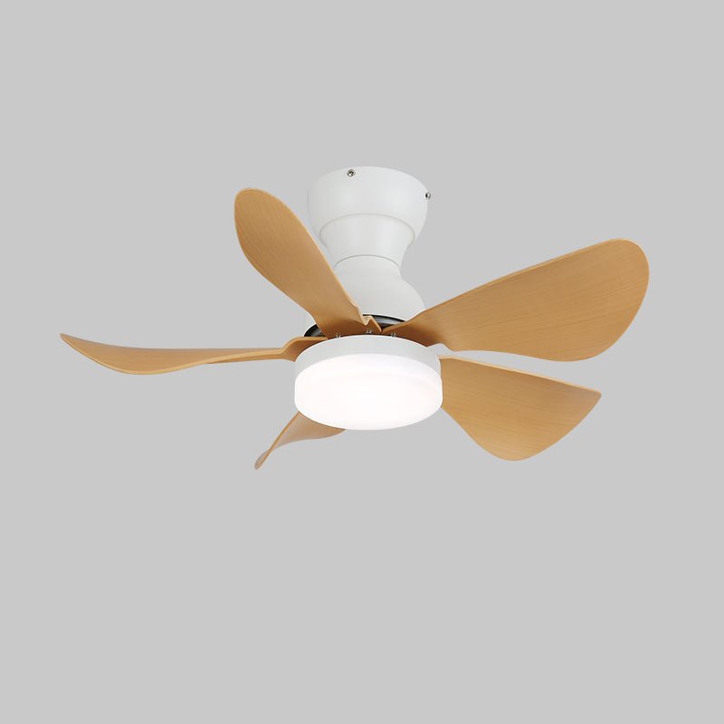 Ventilador de techo con luz Bonela en un dormitorio acogedor – imagen 19