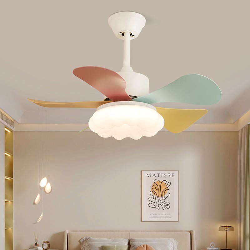 Ventilador de techo con luz Malvisca en una habitación infantil – imagen 9