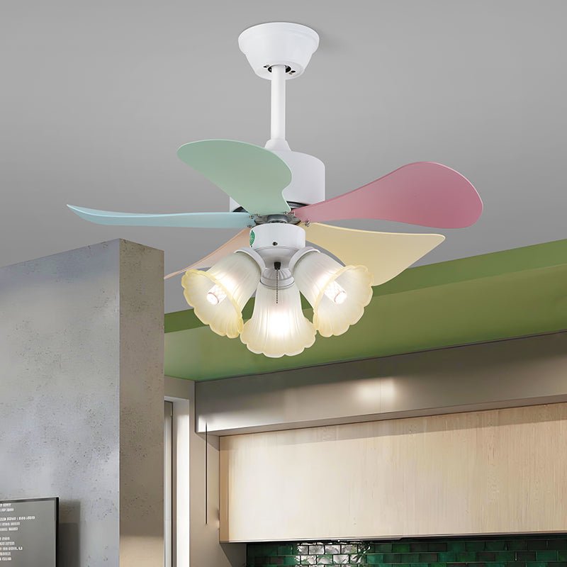 Ventilador de techo con luz Malvisca en una habitación infantil – imagen 14