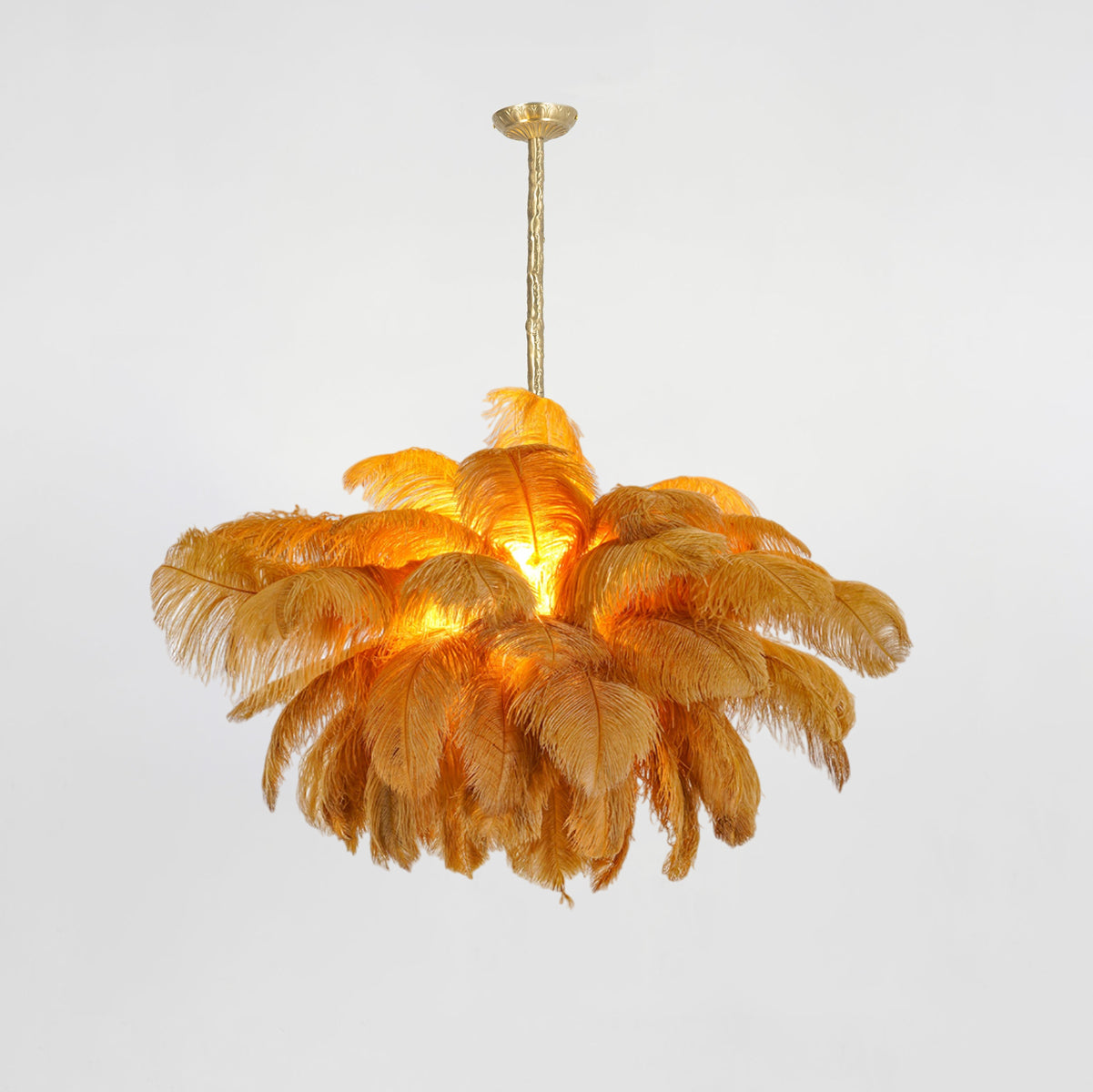 Chandeliers de Plumas de Avestruz Extra Grande con Base de Latón – Iluminación de Lujo 0