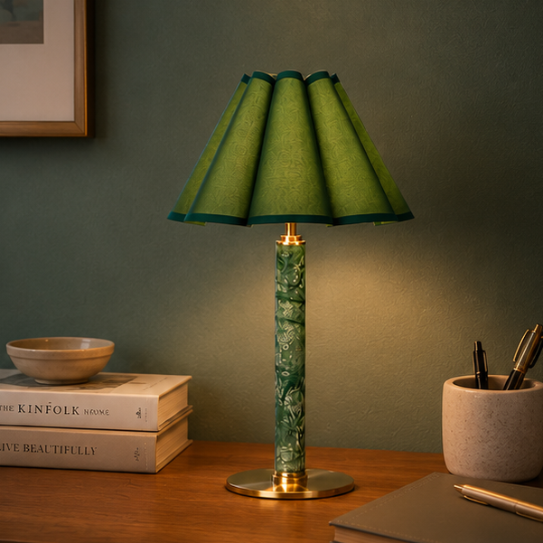 Rizada - Lámpara de Mesa Inalámbrica LED de Piedra con Pantalla Ondulada