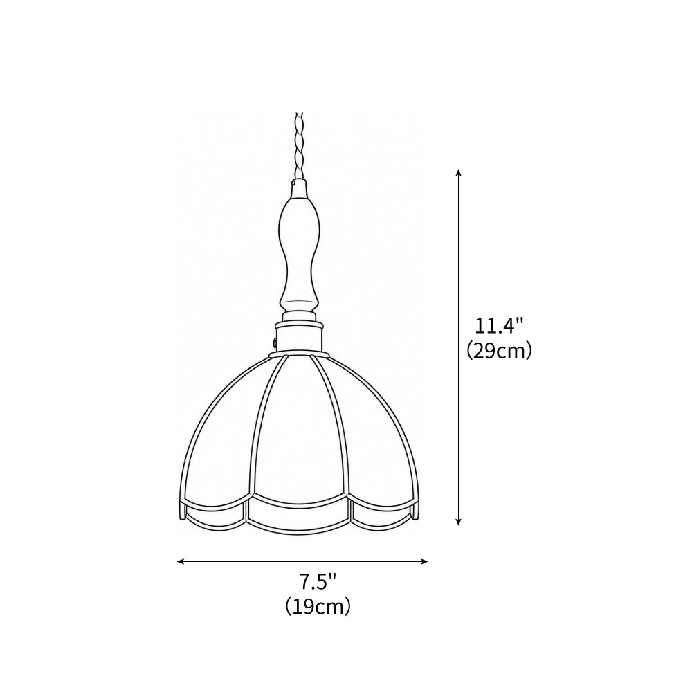 Lámpara colgante de vidriera Gemila sobre una mesa de cocina – imagen 14