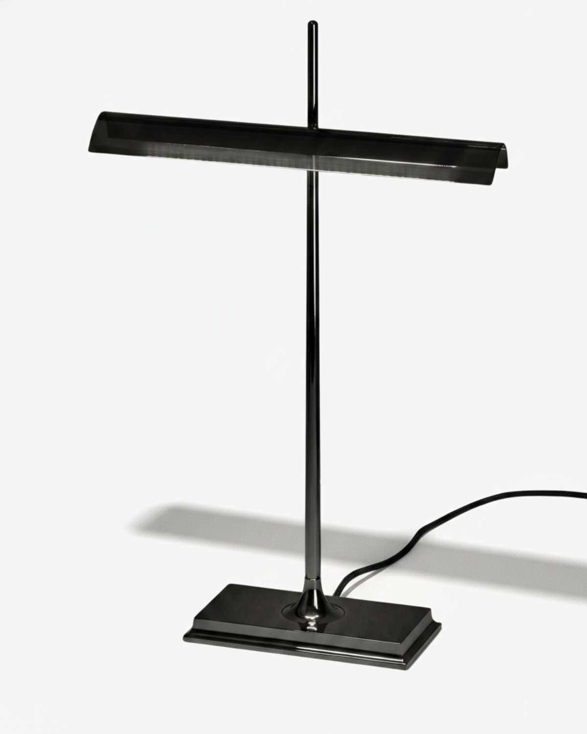 Lámpara de escritorio LED Kalema – acabado negro