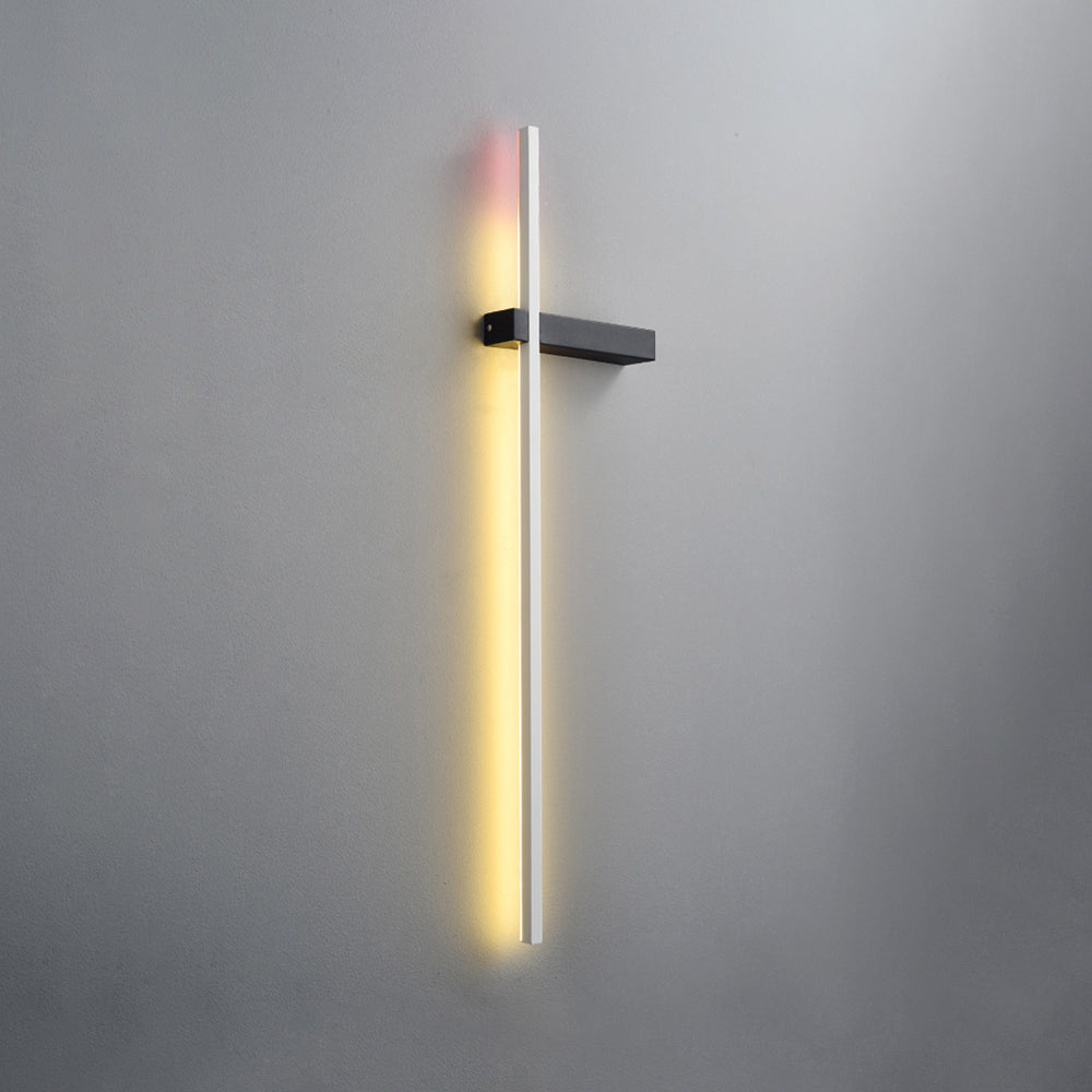 Prisma: Aplique de Pared Multicolor de Diseño Lineal en Metal y Acrílico