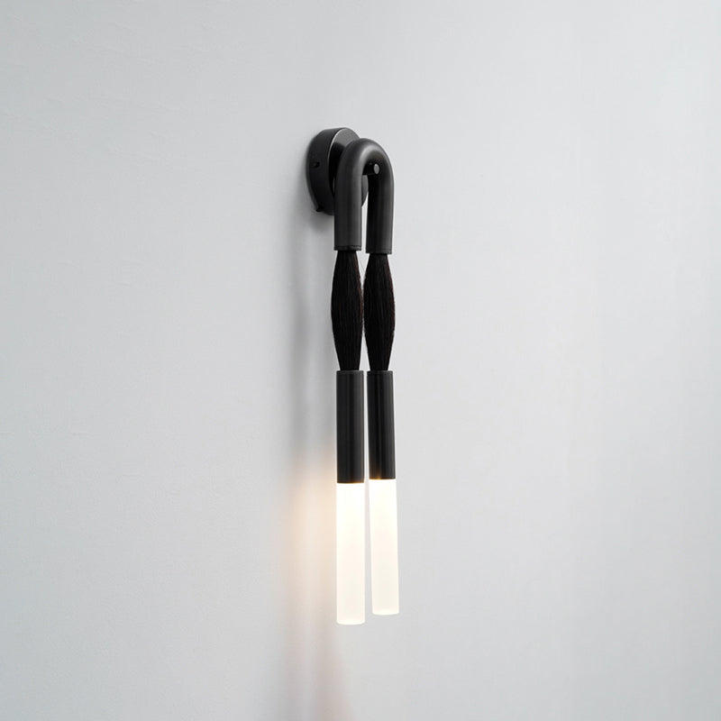 Aplique de pared con borla Borlena enmarcando un espejo – imagen 23