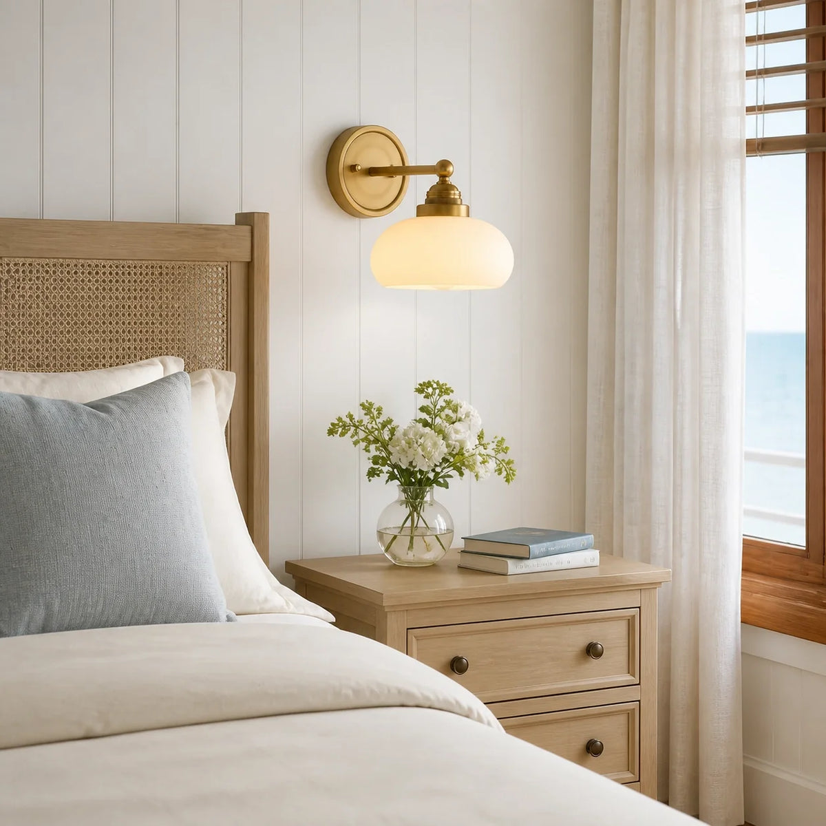 Aplique de pared vintage Ferrola en un baño con encanto – imagen 10