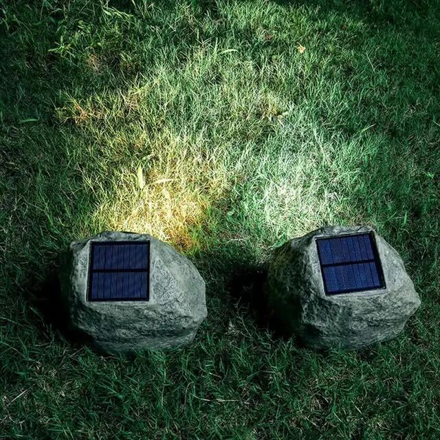 PiedraLuz Solar – Lámpara Exterior LED de Energía Solar