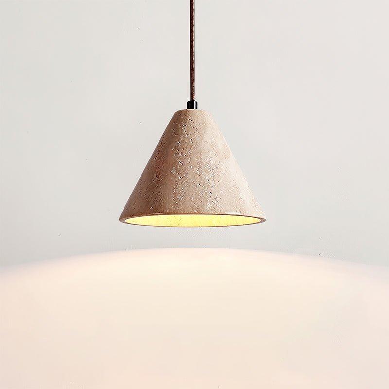 Lámpara colgante de travertino Fosila – pantalla cónica de travertino beige