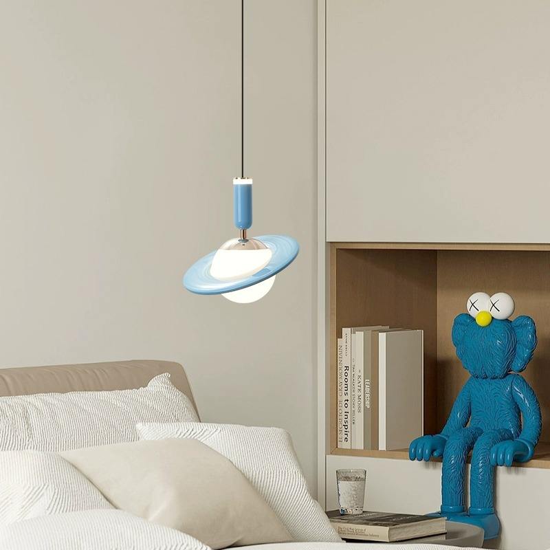 Lámpara Colgante LED Moderna con Diseño Cósmico – Ajustable en Altura, Disponible en Naranja, Azul y Blanco 3