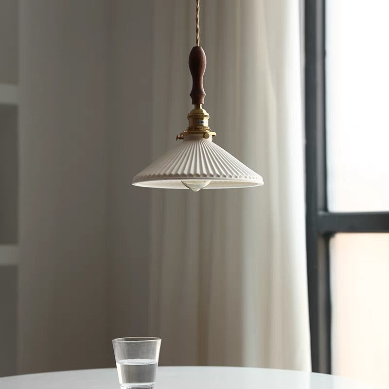 Lámpara Colgante de Cerámica Moderna con Diseño Retro y Pantalla Plisada – Blanco 1
